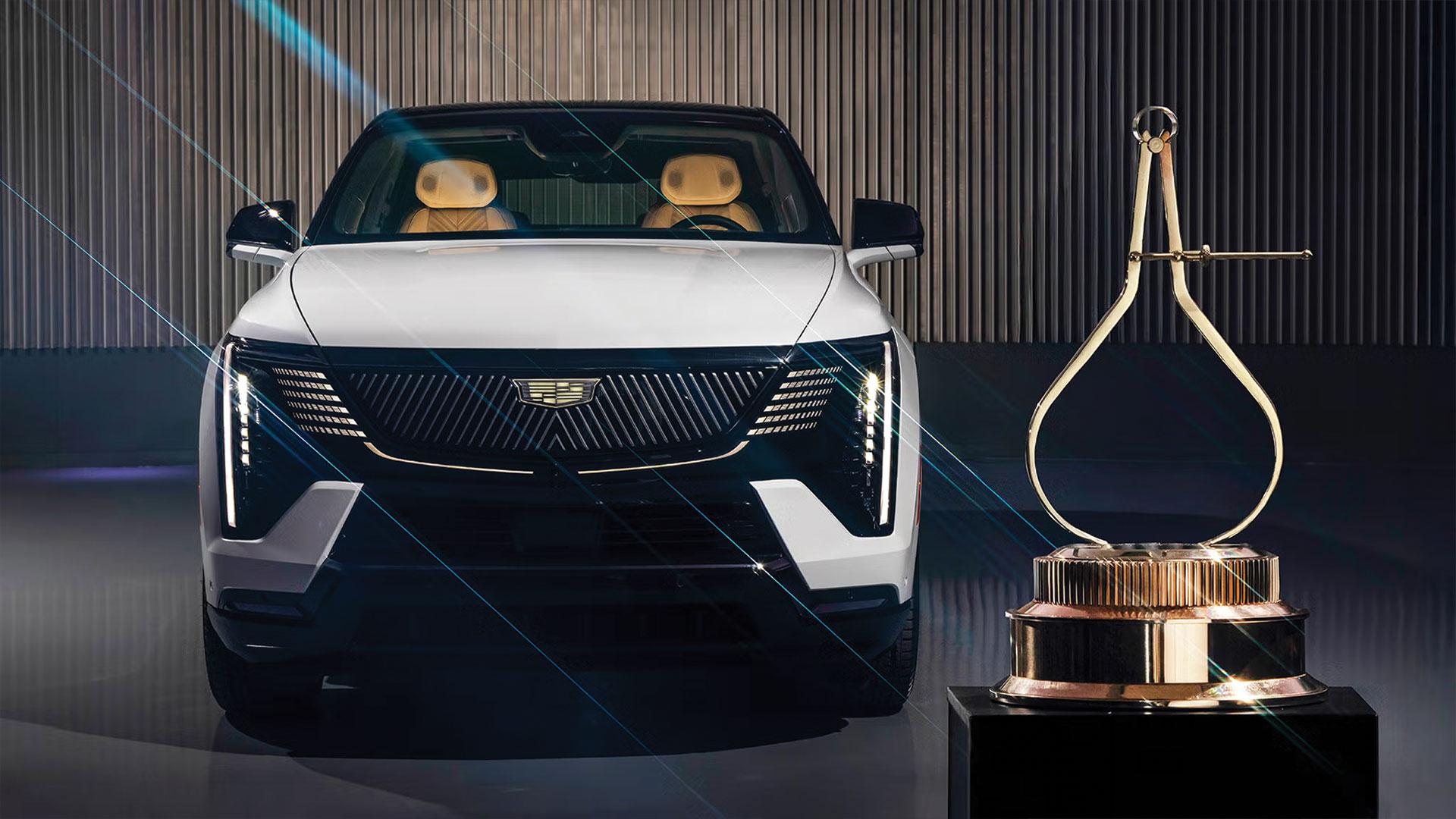 រថយន្ត Cadillac Escalade IQ ដោះស្រាយបញ្ហា EV តាមវិធីសាស្ត្របែបអាមេរិកាំងបុរាណ