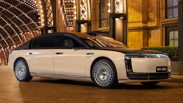 ប្រធានក្រុមហ៊ុន JAC និងស្ថាបនិក Huawei ពង្រឹងកិច្ចសហការ ខណៈរថយន្ត Maextro S800 ទទួលបានជោគជ័យយ៉ាងខ្លាំង