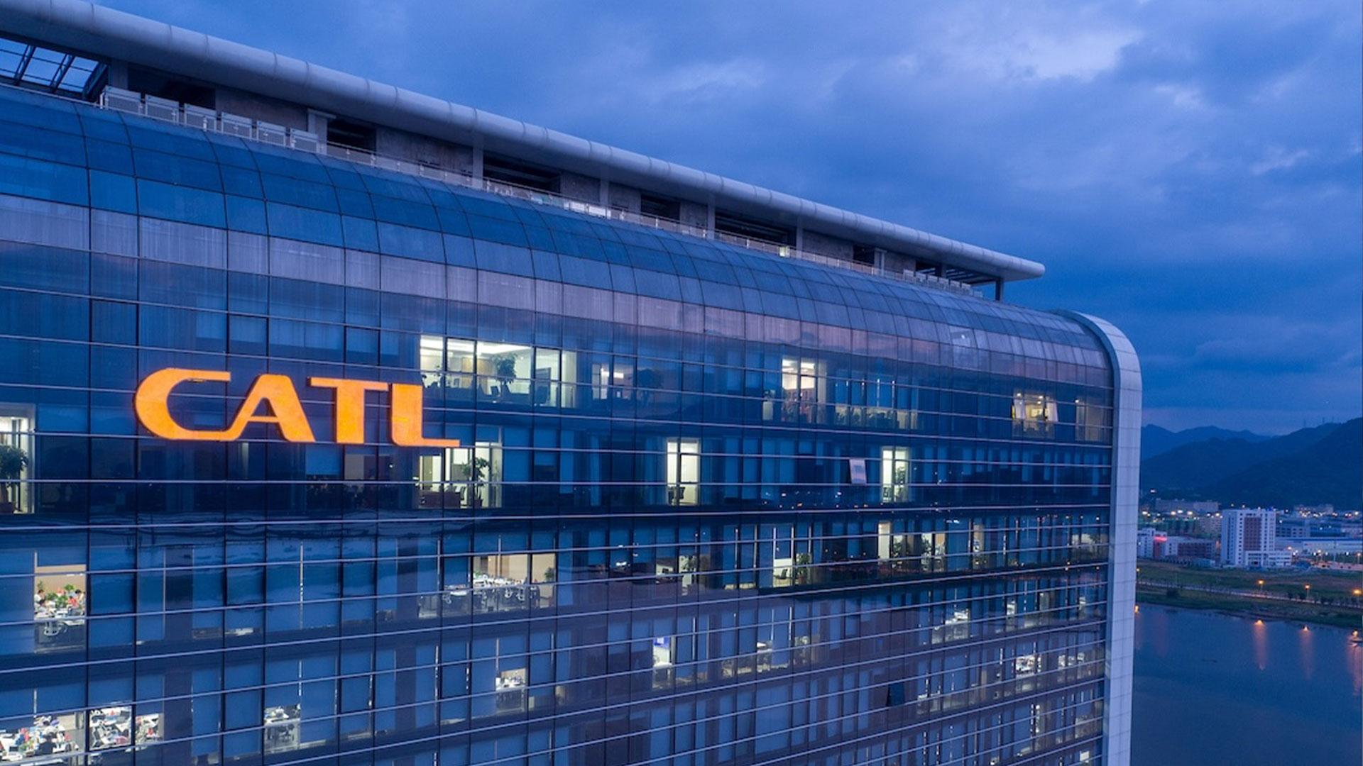 CATL អះអាងថា អាគុយប្រភេទ 5C ថ្មីរបស់ខ្លួនអាច ប្រើប្រាស់បានដល់អាយុកាល 1.8 លានគីឡូម៉ែត្រ ទោះបីជាប្រើ មុខងារសាកថ្មល្បឿនលឿនបំផុតក៏ដោយ