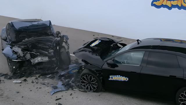 Blogger ម្នាក់ដែលមានអ្នកតាមដានរាប់លាននាក់ ត្រូវប្រឈមមុខ នៅតុលាការក្រុងប៉េកាំង ជាមួយក្រុមហ៊ុន Xiaomi “ រឿងវីដេអូ សាកល្បងបុកទង្គិច”