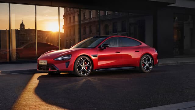 Xiaomi SU7 ស៊េរីថ្មី បង្ហាញពណ៌ខាងក្នុង "Cream Beige" និងត្រៀមសម្ពោធនៅខែក្រោយ