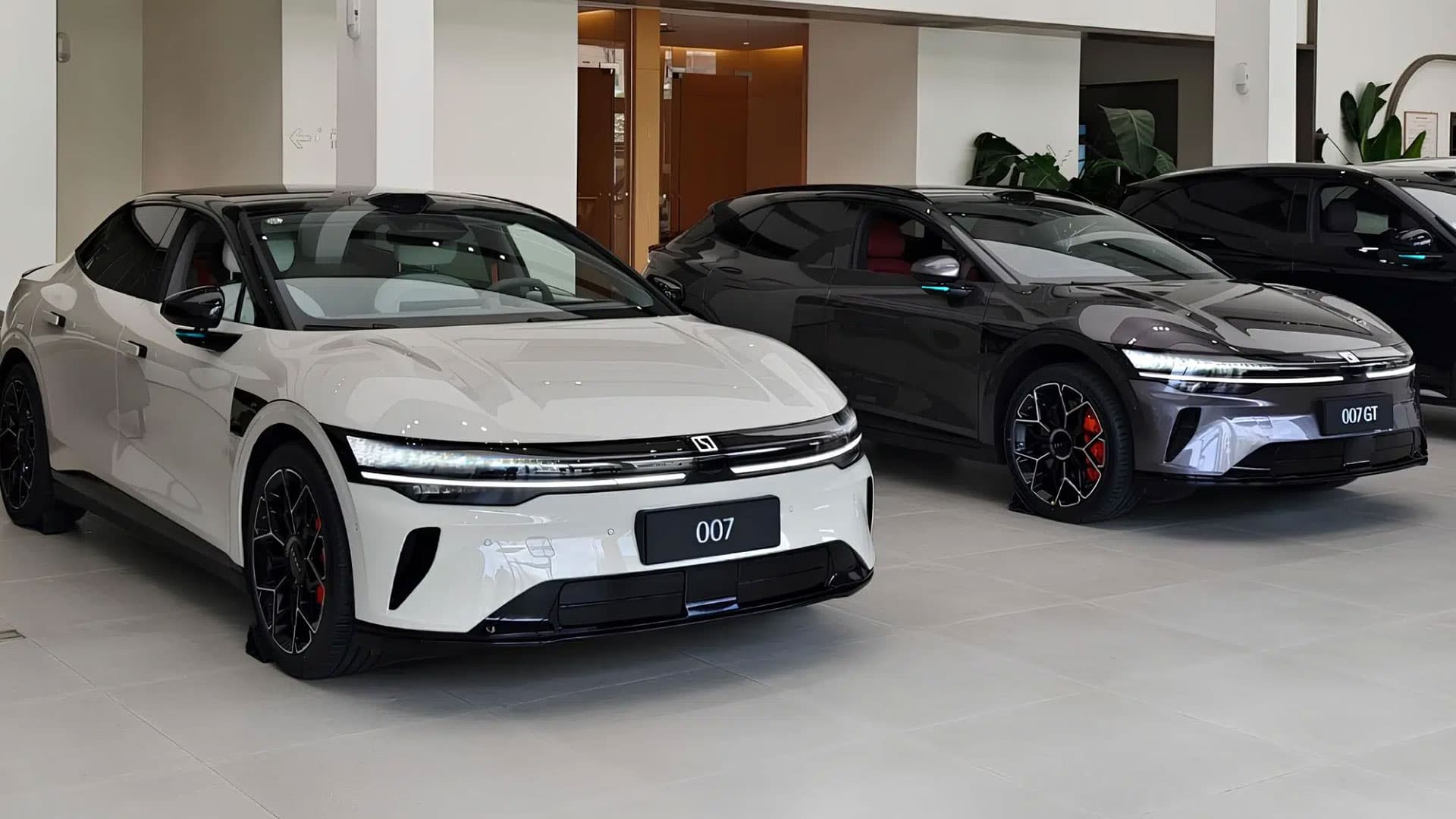 រថយន្ត Zeekr 7 GT និង Zeekr 007 ចាប់ផ្ដើមការបើកលក់មុន (Presales) នៅក្នុងប្រទេសចិន ជាមួយចម្ងាយបើកបររហូតដល់ 905 គីឡូម៉ែត្រ
