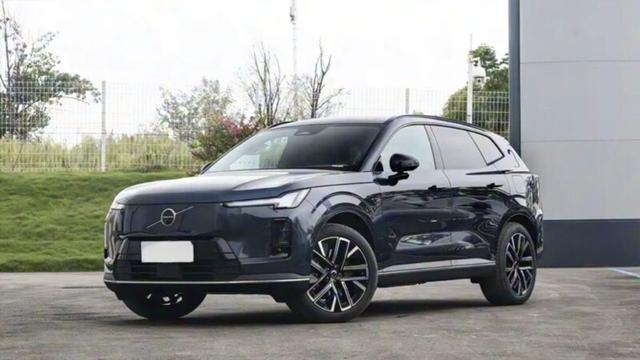 ក្រុមហ៊ុនផលិតរថយន្ត Volvo នៅចិន ប្រកាសប្រមូលរថយន្ត XC70 ជិត 15,000 គ្រឿងត្រឡប់មកវិញ ដោយសារបញ្ហាដងបំពាក់កង់ (Half-shaft)